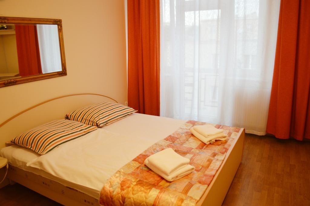 Hotel Monika Cracovie Extérieur photo