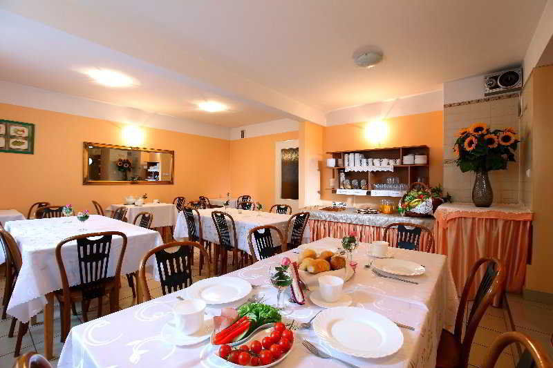 Hotel Monika Cracovie Extérieur photo